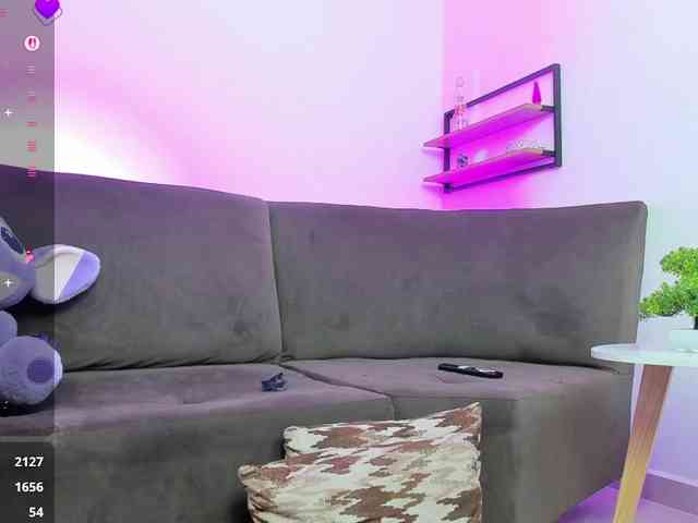 Georgina-Cross webcam