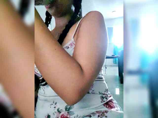 Georgina-Cross webcam