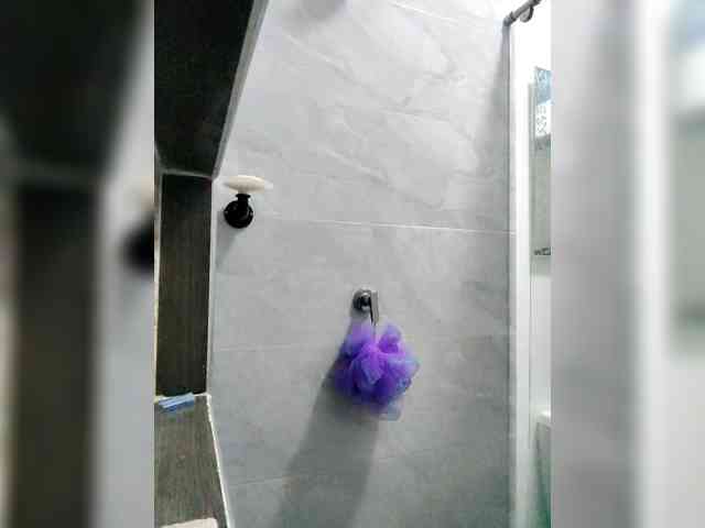 Georgina-Cross Georgina-Cross