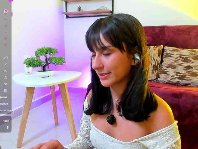 Georgina-Cross webcam