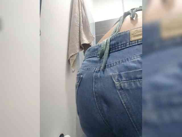 Georgina-Cross webcam