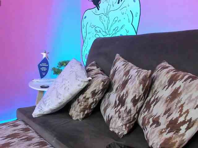 Georgina-Cross webcam