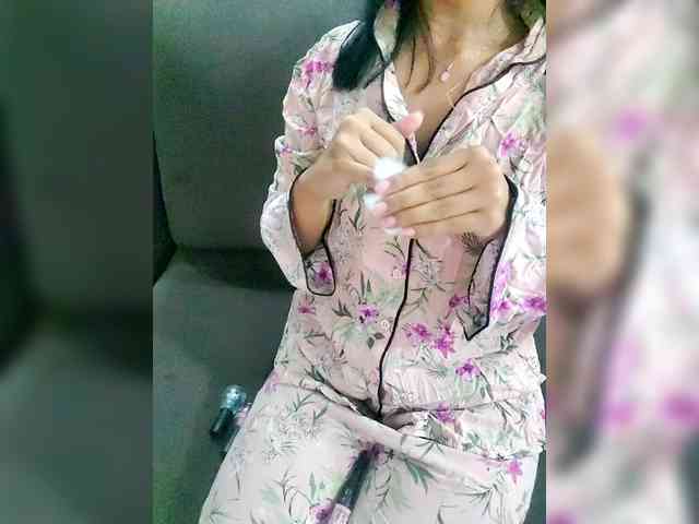 Georgina-Cross Georgina-Cross