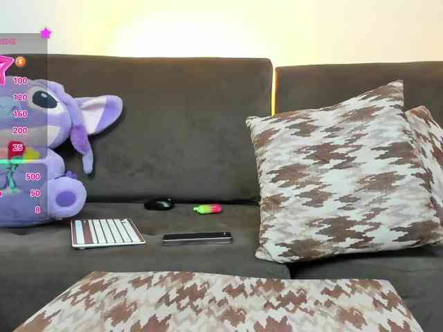 Georgina-Cross webcam