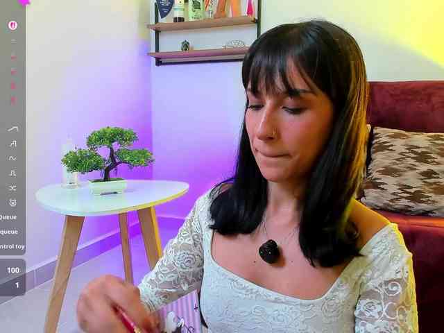 Georgina-Cross webcam