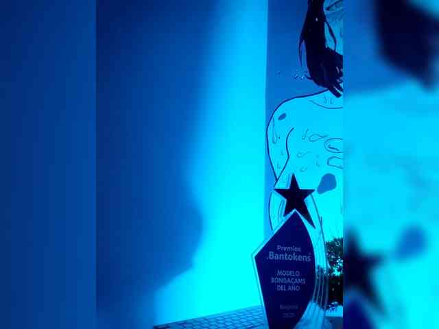 Georgina-Cross webcam