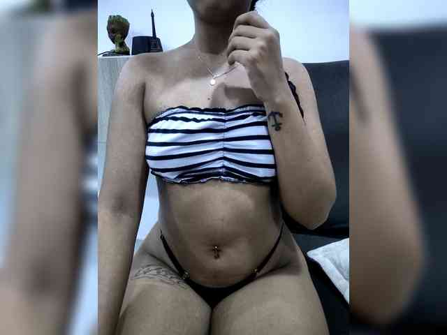 Georgina-Cross webcam