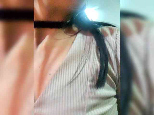 Georgina-Cross webcam