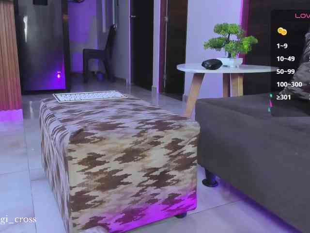 Georgina-Cross webcam