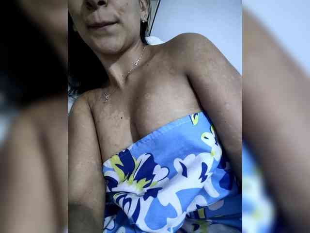 Georgina-Cross webcam