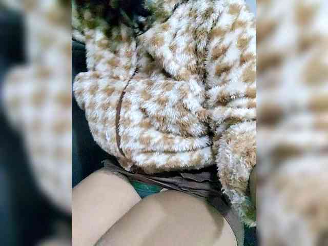 Georgina-Cross webcam