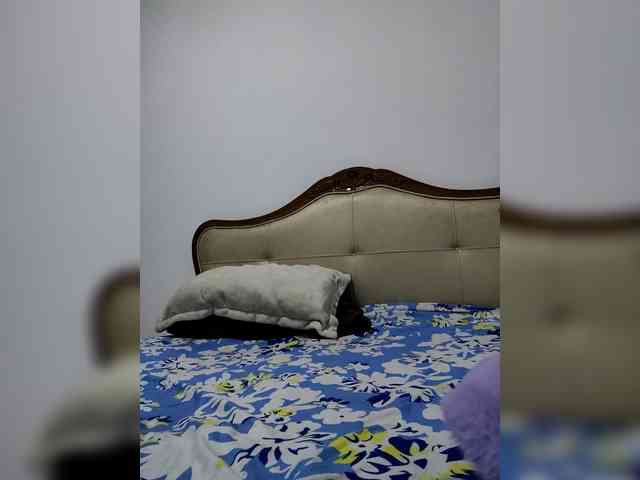 Georgina-Cross webcam