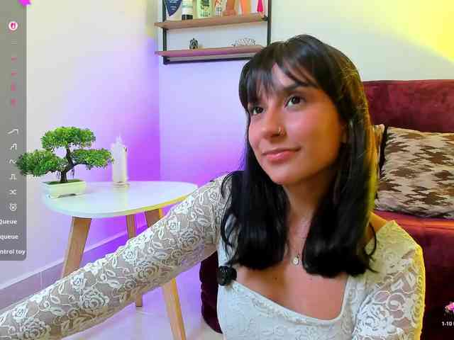 Georgina-Cross webcam