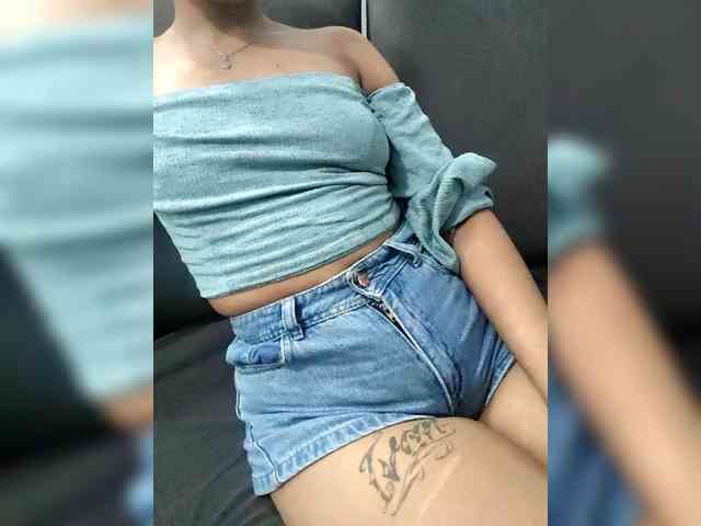 Georgina-Cross webcam