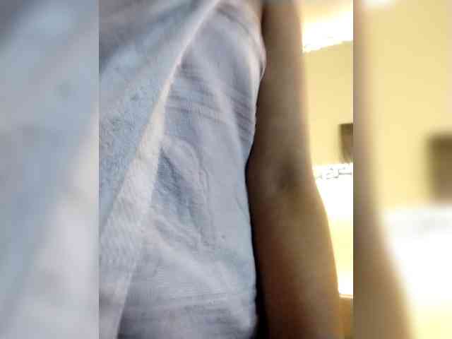 Georgina-Cross webcam