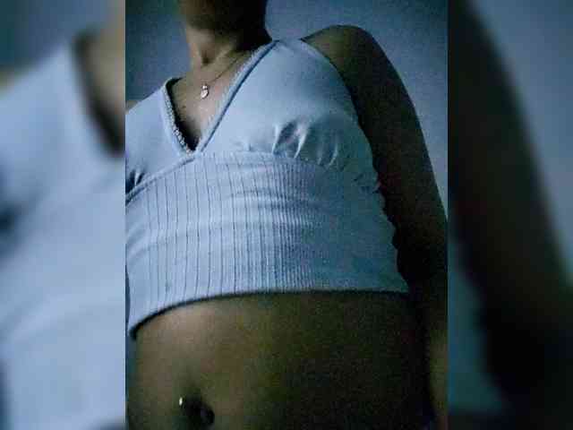 Georgina-Cross webcam