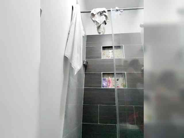 Georgina-Cross webcam