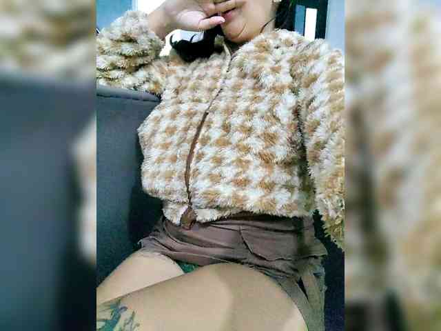 Georgina-Cross webcam