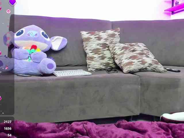 Georgina-Cross webcam