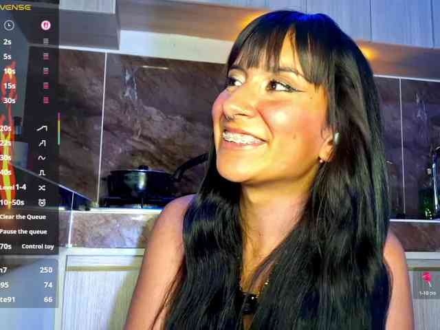 Georgina-Cross webcam