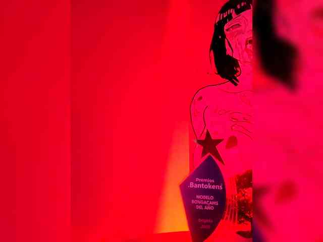 Georgina-Cross webcam