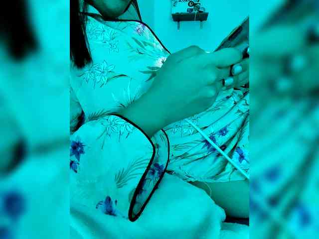 Georgina-Cross webcam