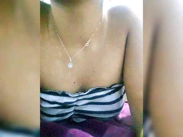 Georgina-Cross webcam