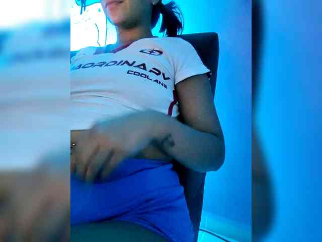 Georgina-Cross webcam