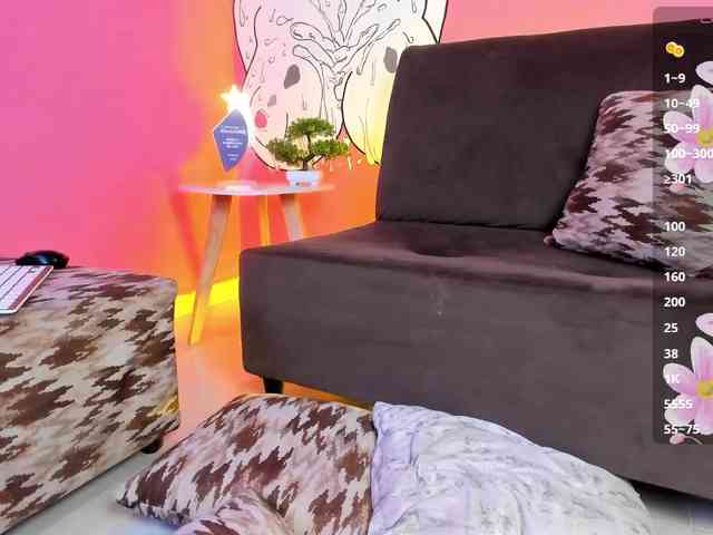 Georgina-Cross webcam