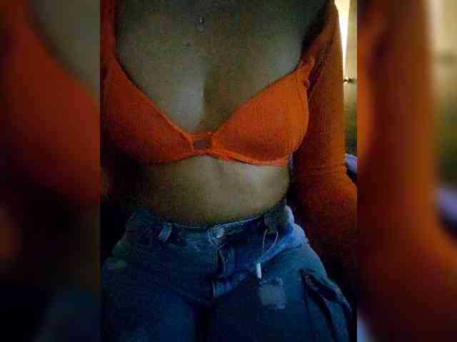 Georgina-Cross webcam