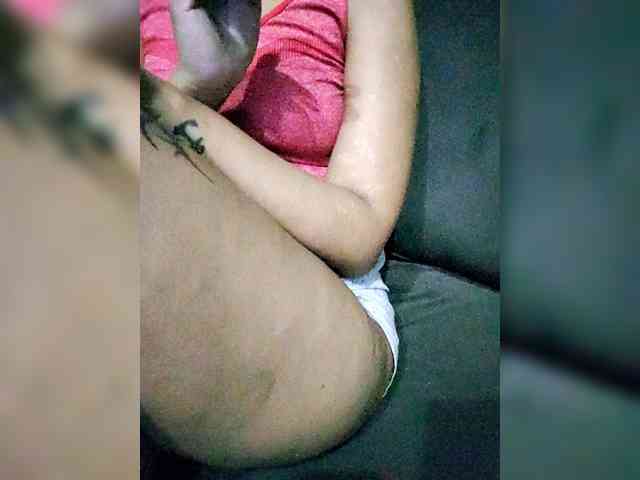 Georgina-Cross webcam