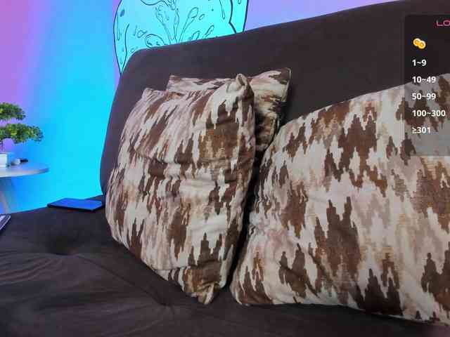 Georgina-Cross webcam