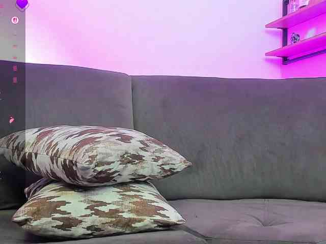 Georgina-Cross webcam