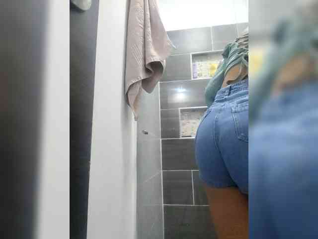 Georgina-Cross webcam