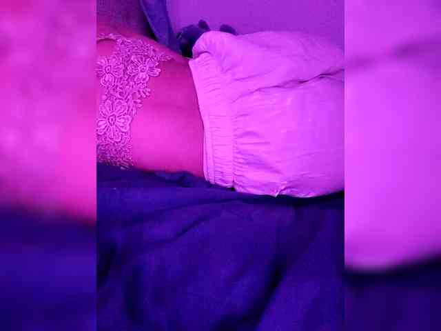 Georgina-Cross webcam