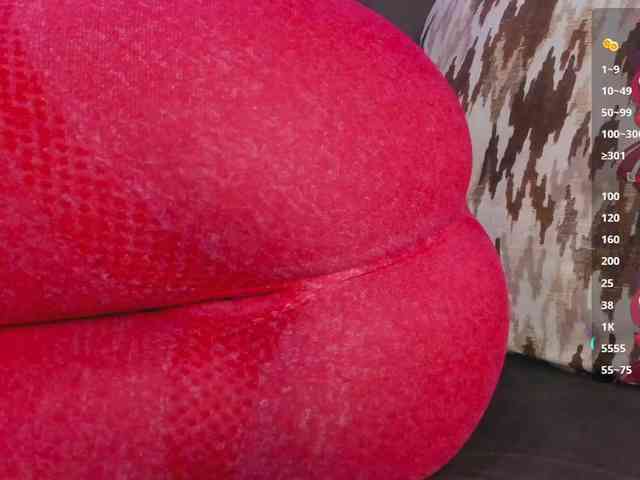 Georgina-Cross webcam