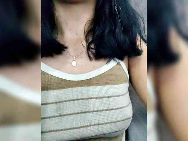 Georgina-Cross webcam