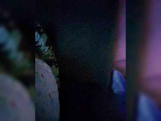 Georgina-Cross webcam