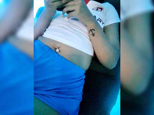 Georgina-Cross webcam