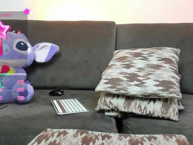 Georgina-Cross webcam