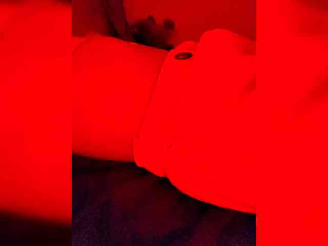 Georgina-Cross webcam