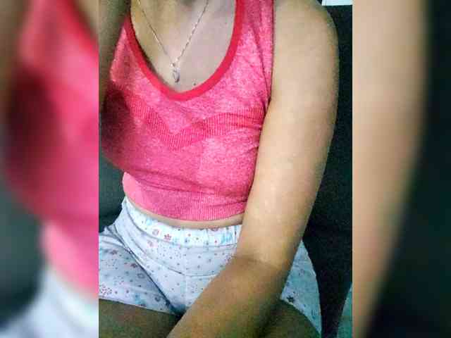 Georgina-Cross webcam