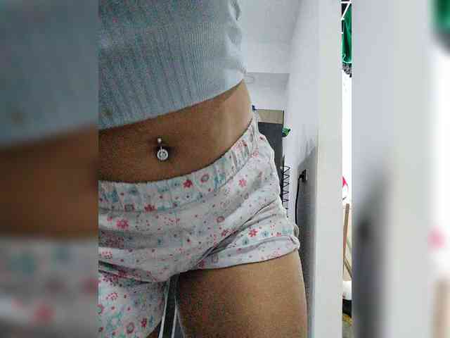 Georgina-Cross webcam