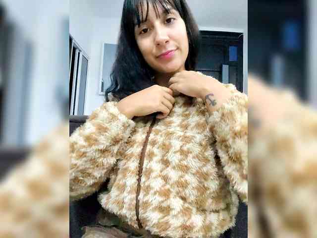 Georgina-Cross webcam