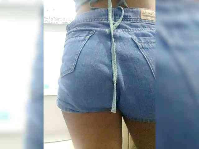 Georgina-Cross webcam