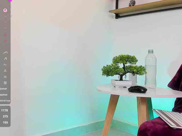 Georgina-Cross Georgina-Cross