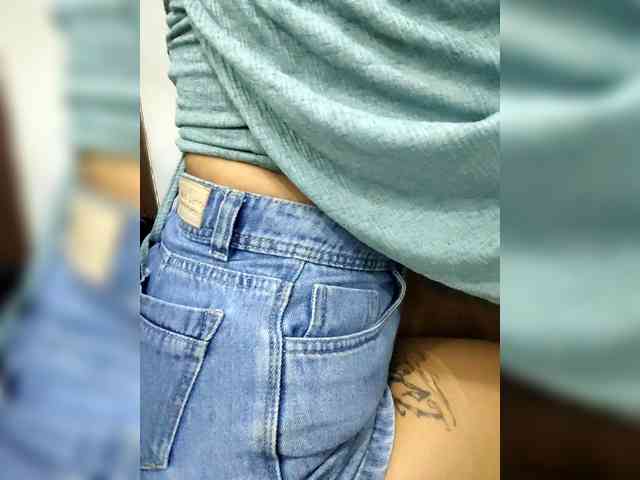 Georgina-Cross webcam