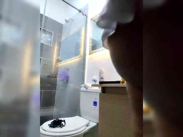 Georgina-Cross webcam