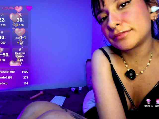 Georgina-Cross webcam