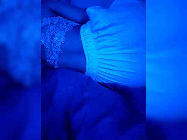 Georgina-Cross webcam